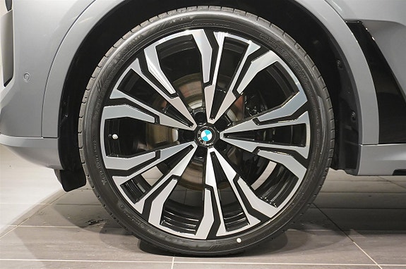 BMW X7 9 of 20