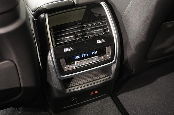 BMW X7 17 of 20