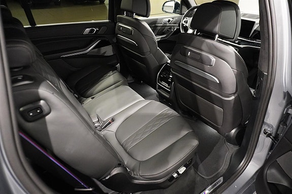 BMW X7 10 of 20