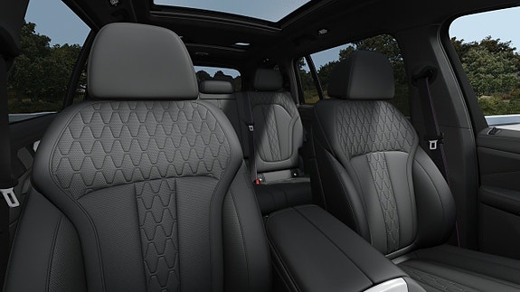BMW X7 10 of 13