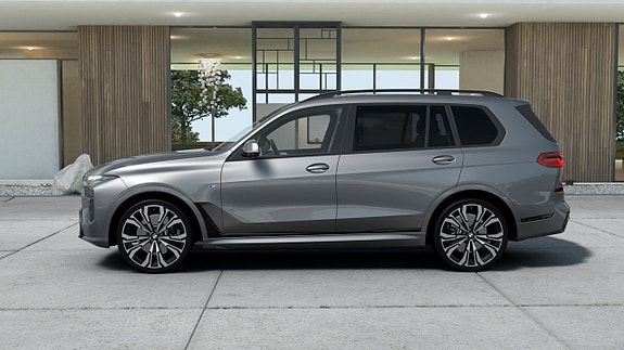 BMW X7 4 of 13