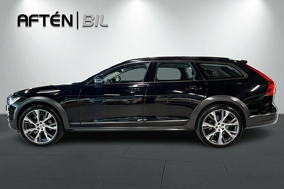 Volvo V90 Cross Country 6 of 29