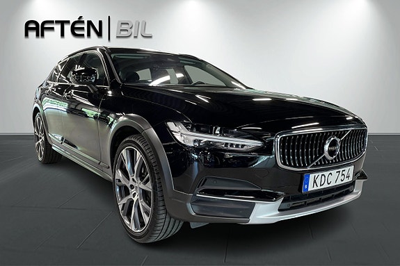 Volvo V90 Cross Country 4 of 29