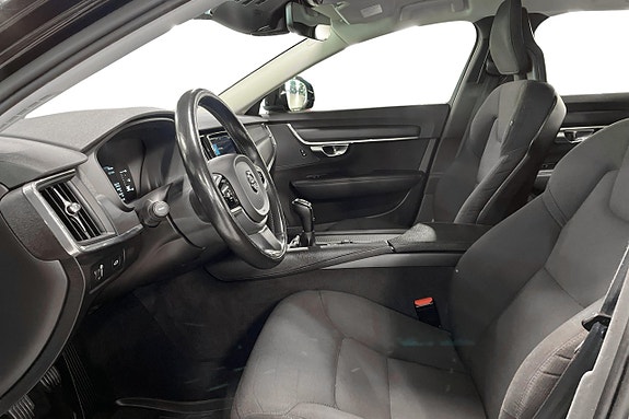 Volvo V90 Cross Country 13 of 29