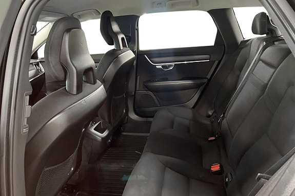 Volvo V90 Cross Country 16 of 29