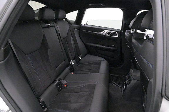 BMW i4 21 of 27