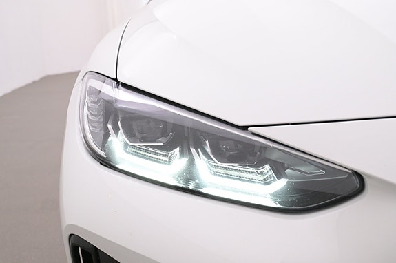 BMW i4 25 of 27