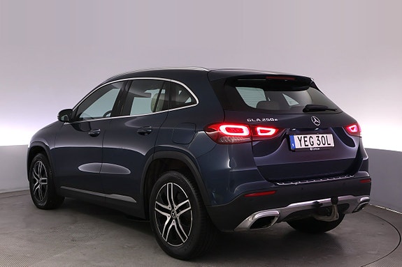Mercedes-Benz GLA250 e 4 of 27