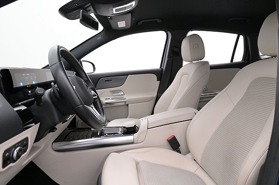 Mercedes-Benz GLA250 e 10 of 27