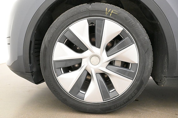 Tesla Model Y 27 of 27