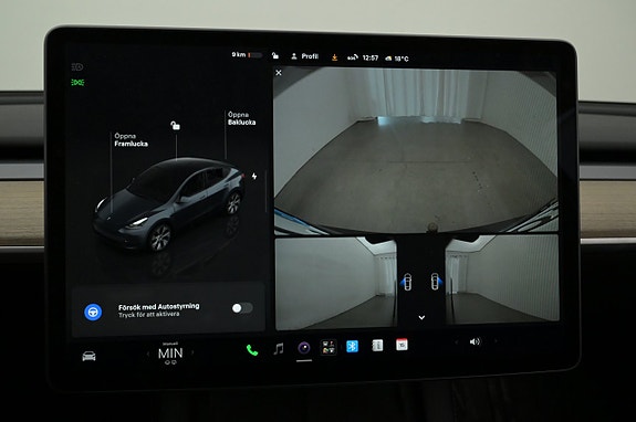 Tesla Model Y 18 of 27