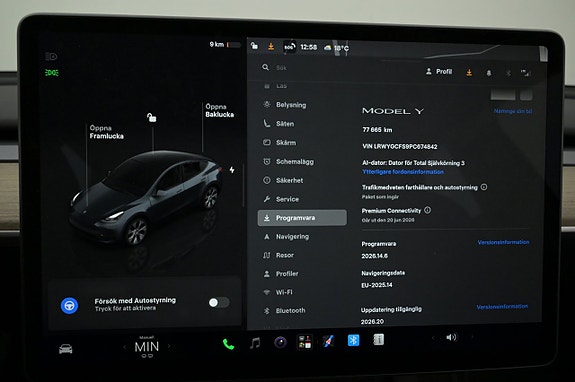 Tesla Model Y 14 of 27