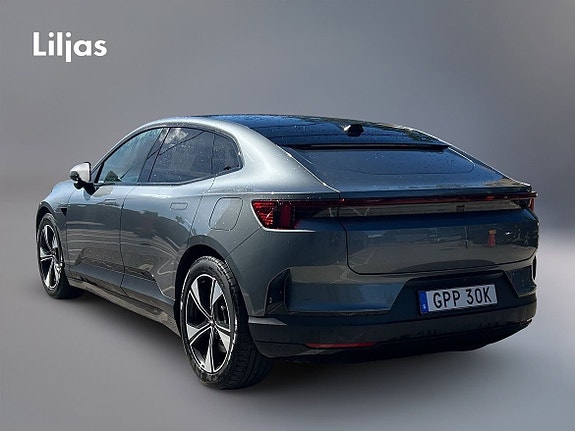 Polestar 4 2 of 3