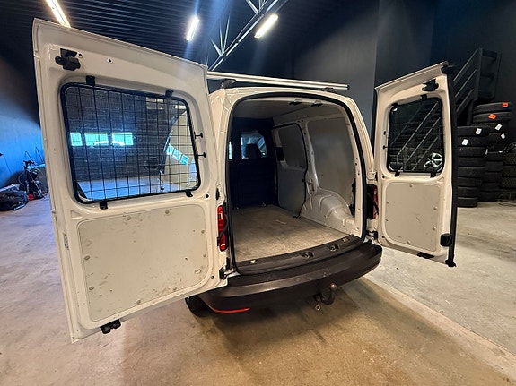 Volkswagen Caddy 10 of 17