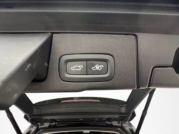 Volvo XC60 20 of 30