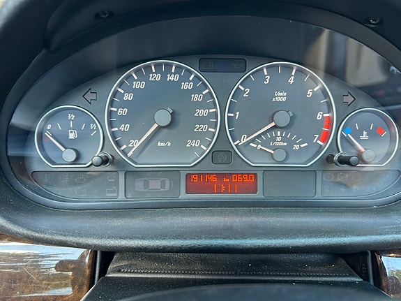 BMW 330Ci 12 of 30