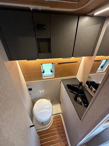 Hymer Redwood 600 Explorer 8 of 10
