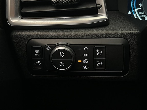 Volkswagen Amarok 14 of 30