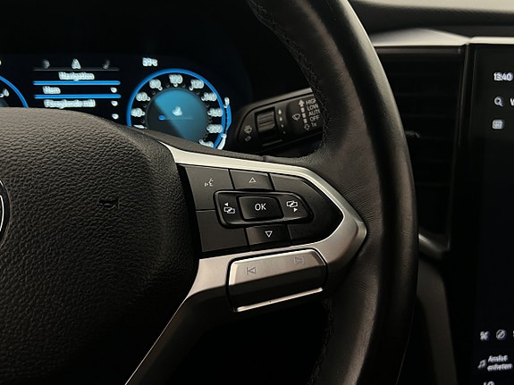 Volkswagen Amarok 21 of 30