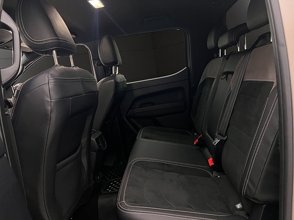 Volkswagen Amarok 30 of 30