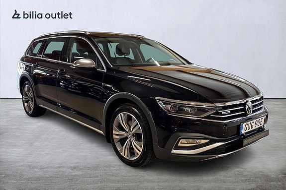 Volkswagen Passat Alltrack 4 of 24