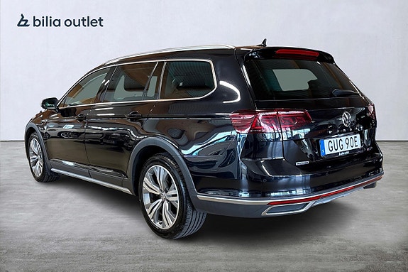 Volkswagen Passat Alltrack 8 of 24