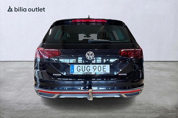Volkswagen Passat Alltrack 7 of 24