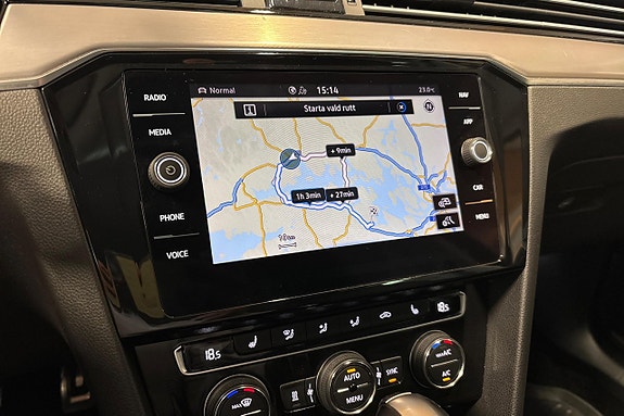 Volkswagen Passat Alltrack 16 of 24