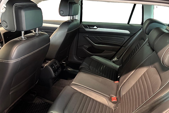 Volkswagen Passat Alltrack 23 of 24