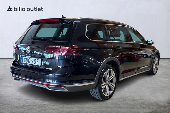 Volkswagen Passat Alltrack 6 of 24