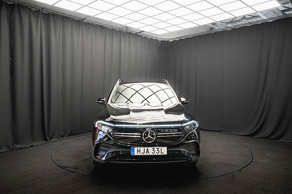 Mercedes-Benz EQB300 4 of 25