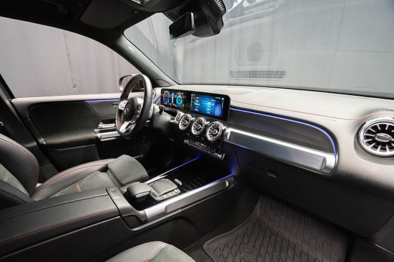 Mercedes-Benz EQB300 16 of 25