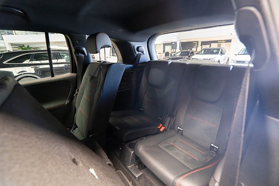 Mercedes-Benz EQB300 13 of 25