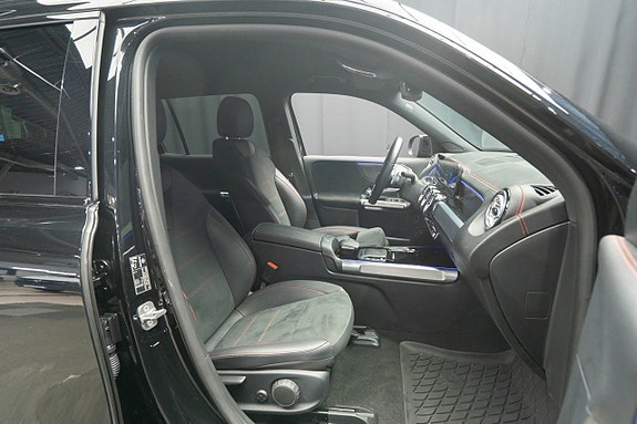 Mercedes-Benz EQB300 19 of 25