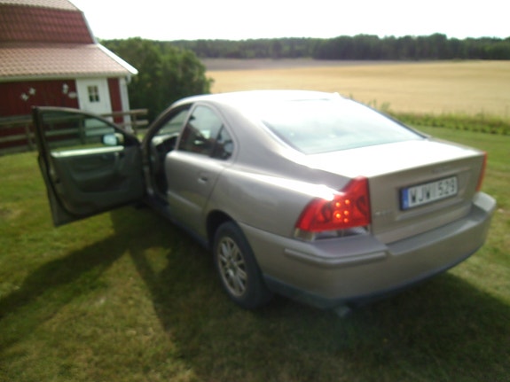 Volvo S60 4 of 13