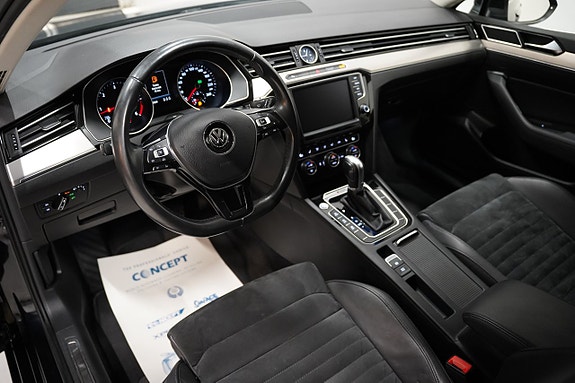 Volkswagen Passat 5 of 25