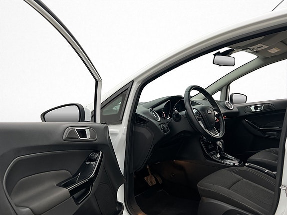 Ford Fiesta 11 of 25