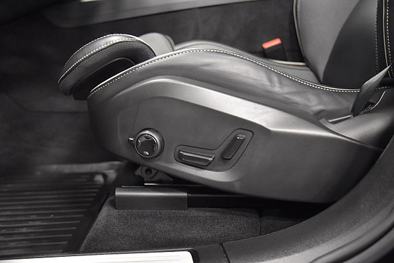 Volvo XC60 17 of 30