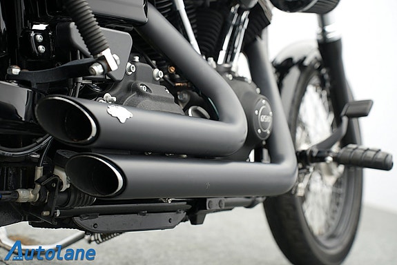 Harley-Davidson Dyna Street Bob FXDB* Vance & Hines 28 of 28