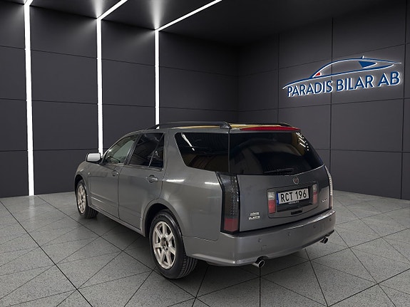Cadillac SRX 3 of 28