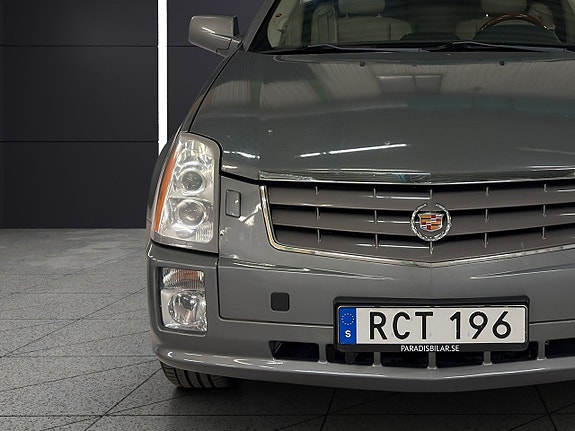 Cadillac SRX 10 of 28