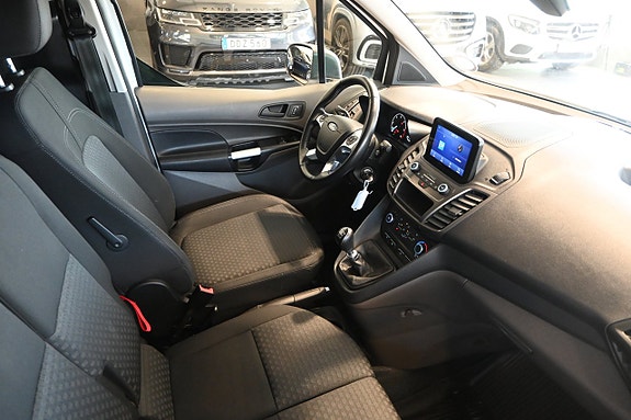 Ford Transit Connect 9 of 17
