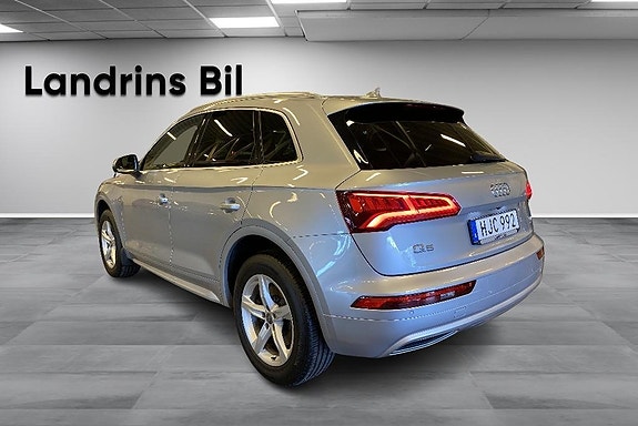 Audi Q5 6 of 18