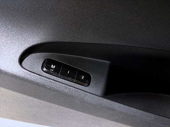 Polestar 2 12 of 21