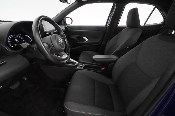 Toyota Yaris Cross 9 of 30