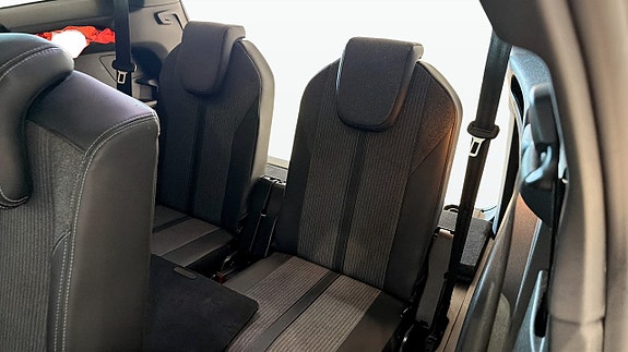 Peugeot 5008 10 of 24