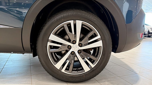 Peugeot 5008 8 of 24