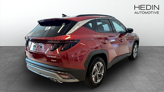 Hyundai Tucson 2 of 12