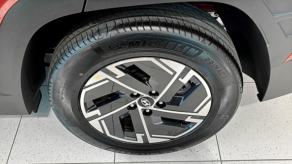 Hyundai Tucson 6 of 12