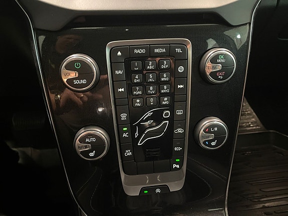 Volvo V40 18 of 18